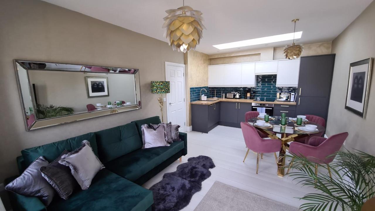 The Loughborough - Elegant, Glamourous Boutique 1 Bed, Central Truro Eksteriør billede