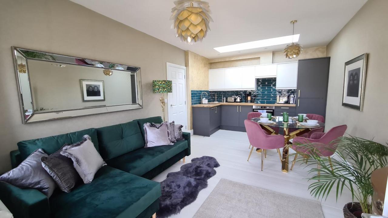 The Loughborough - Elegant, Glamourous Boutique 1 Bed, Central Truro Eksteriør billede